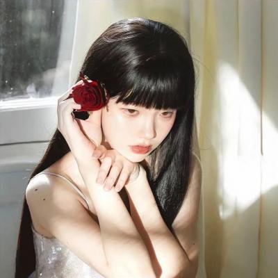 伴娘先拜堂